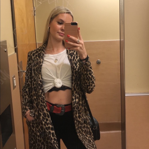 Meet your Posher, Kendall - Picture 1 of 1